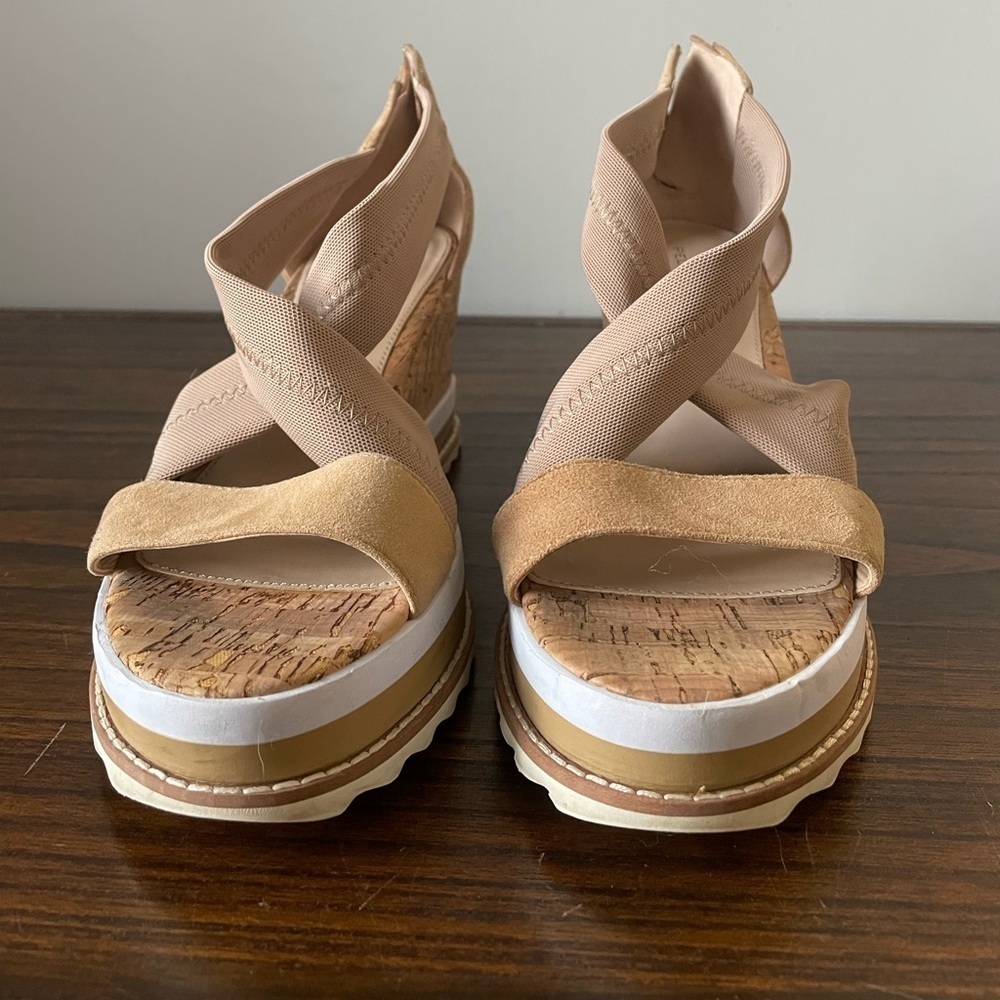 Pelle Moda, women’s 9.5, strappy tan cork and stretchy nylon wedge sandal - Picture 3 of 10